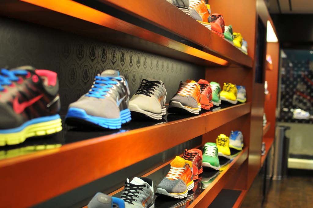 nike store