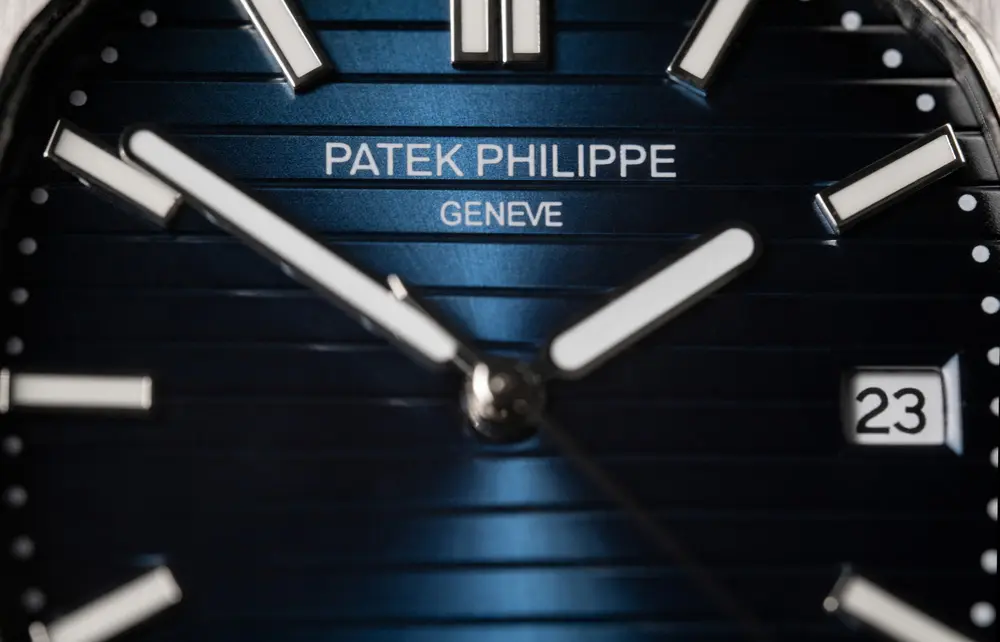 Illustration de notre publication "Patek Philippe Nautilus : comment les prix ont-ils évolué en 4 ans ?"