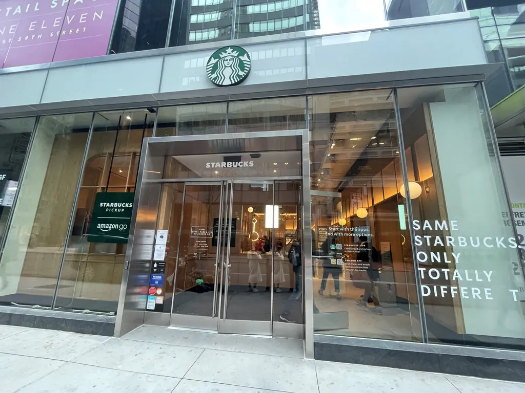 Illustration de notre publication "Starbucks et Amazon Go lancent un magasin commun à New-York"