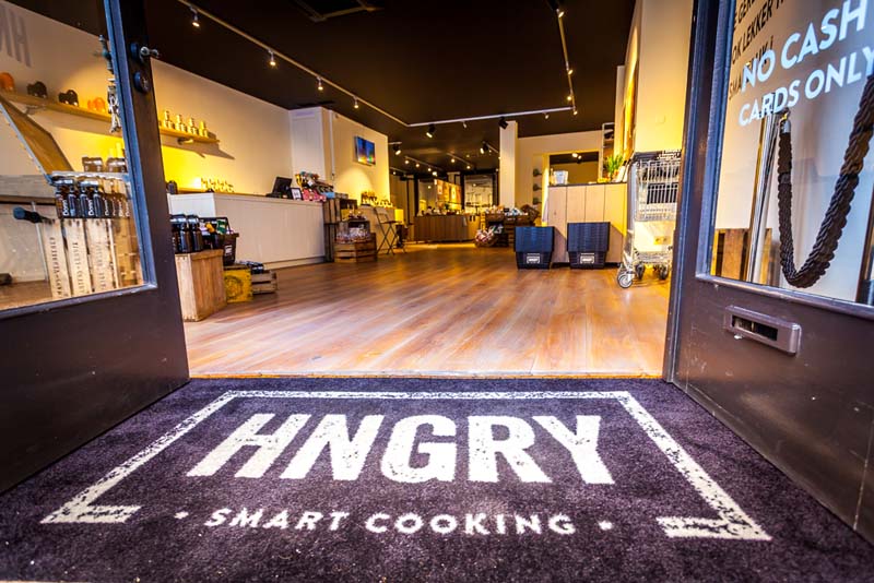 Illustratie van onze post "HNGRY : een visionaire ondernemer met een nieuw winkelconcept in Antwerpen"