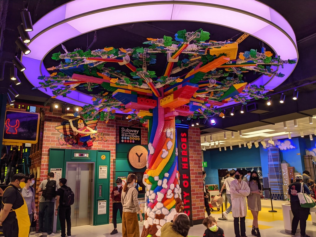 Tree Of Discovery Lego Store New-York