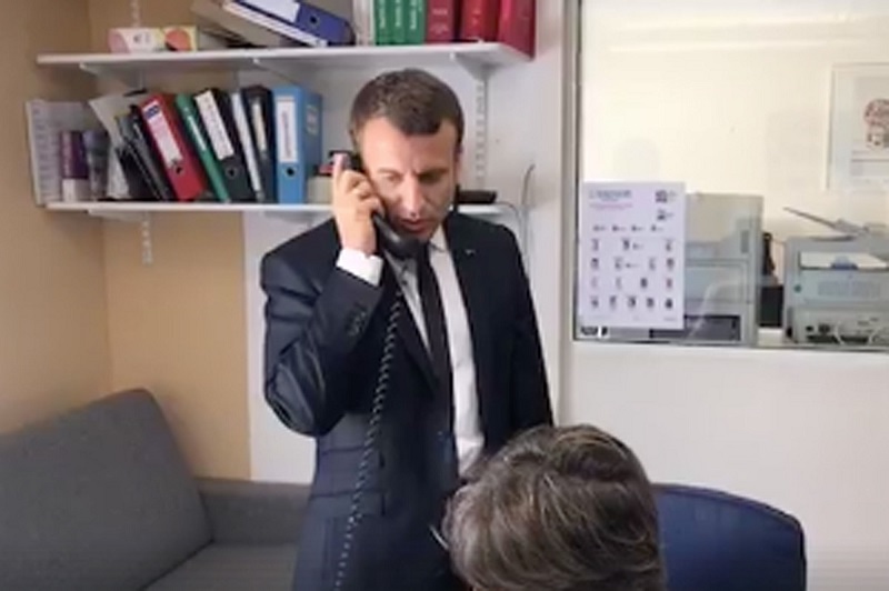 Illustration of our post "French President Macron listens to his customers"