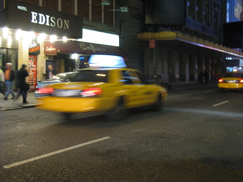 Competition forces traditional taxis to change : finally !